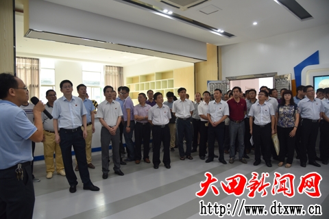 縣領導到均溪鎮紅星村調研黨建工作 吳聯參攝.jpg